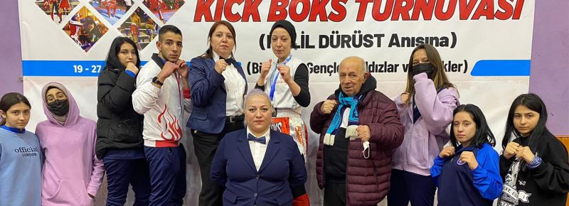 KİCK BOKSCU KIZLARIMIZDAN MADALYA BAŞARISI