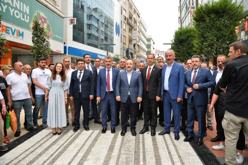 BAKAN VARANK HEMŞEHRİLERİYLE BAYRAMLAŞTI