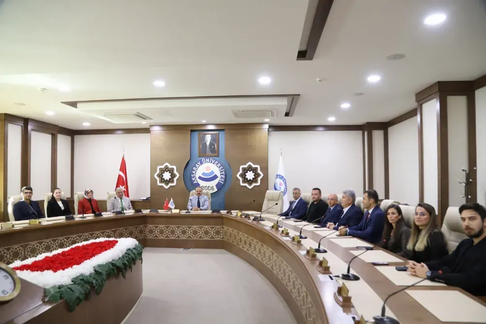 ASÜ’de en başarılı lisansüstü tez ödülleri sahiplerini buldu