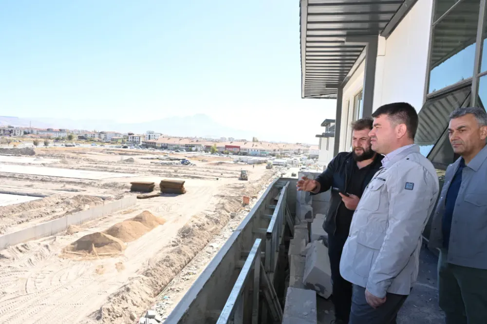 YENİ BELEDİYE HİZMET BİNASINDA ÇALIŞMALAR DEVAM EDİYOR