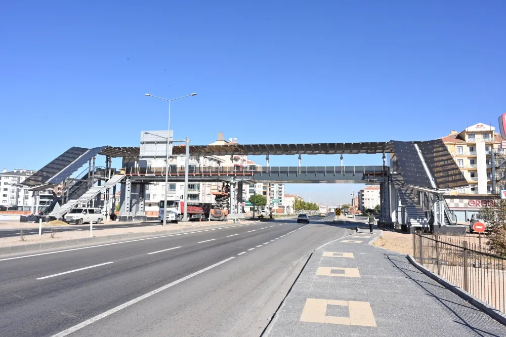 GAZZELİ ŞEHİTLER YAYA ÜST GEÇİDİ’NDE TEST AŞAMASI BAŞLADI