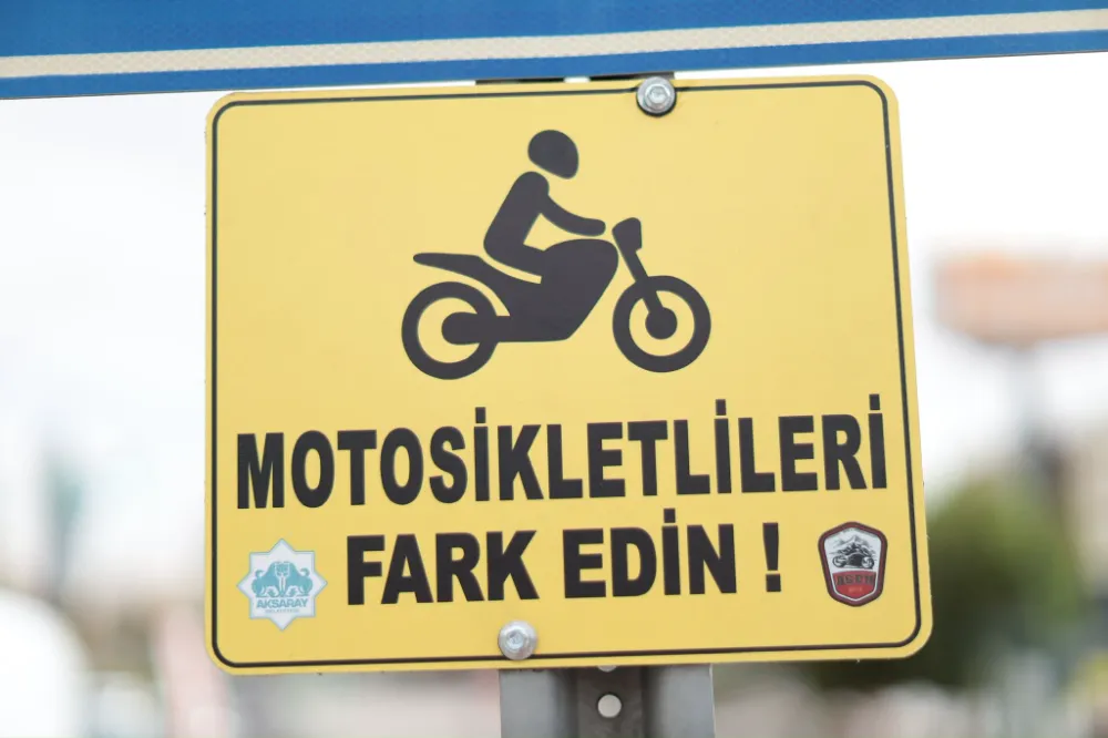 Gündem Motosikletlileri fark edin