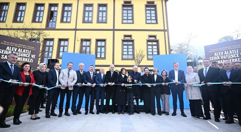 Alev Alatlı Şehir Düşünce ve Sanat Merkezi