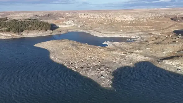 AKSARAY’IN İÇME SUYU KAYNAĞI MAMASIN BARAJI’NDA DOLULUK %15’E KADAR GERİLEDİ