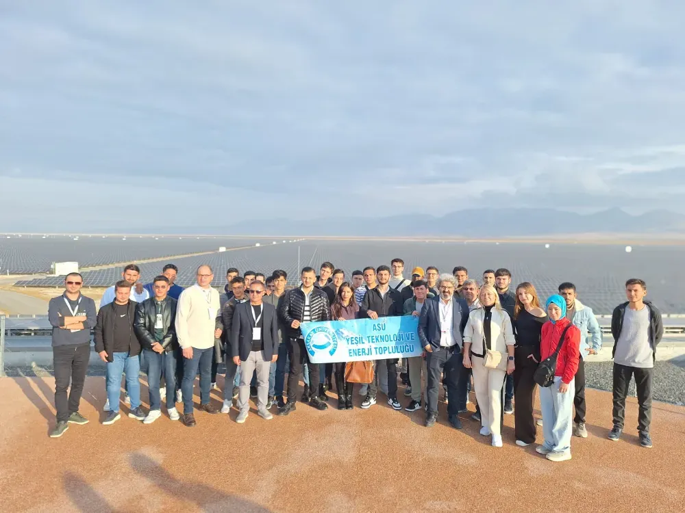 ASÜ öğrencilerinden Avrupa’nın en büyük güneş enerji santraline teknik gezi